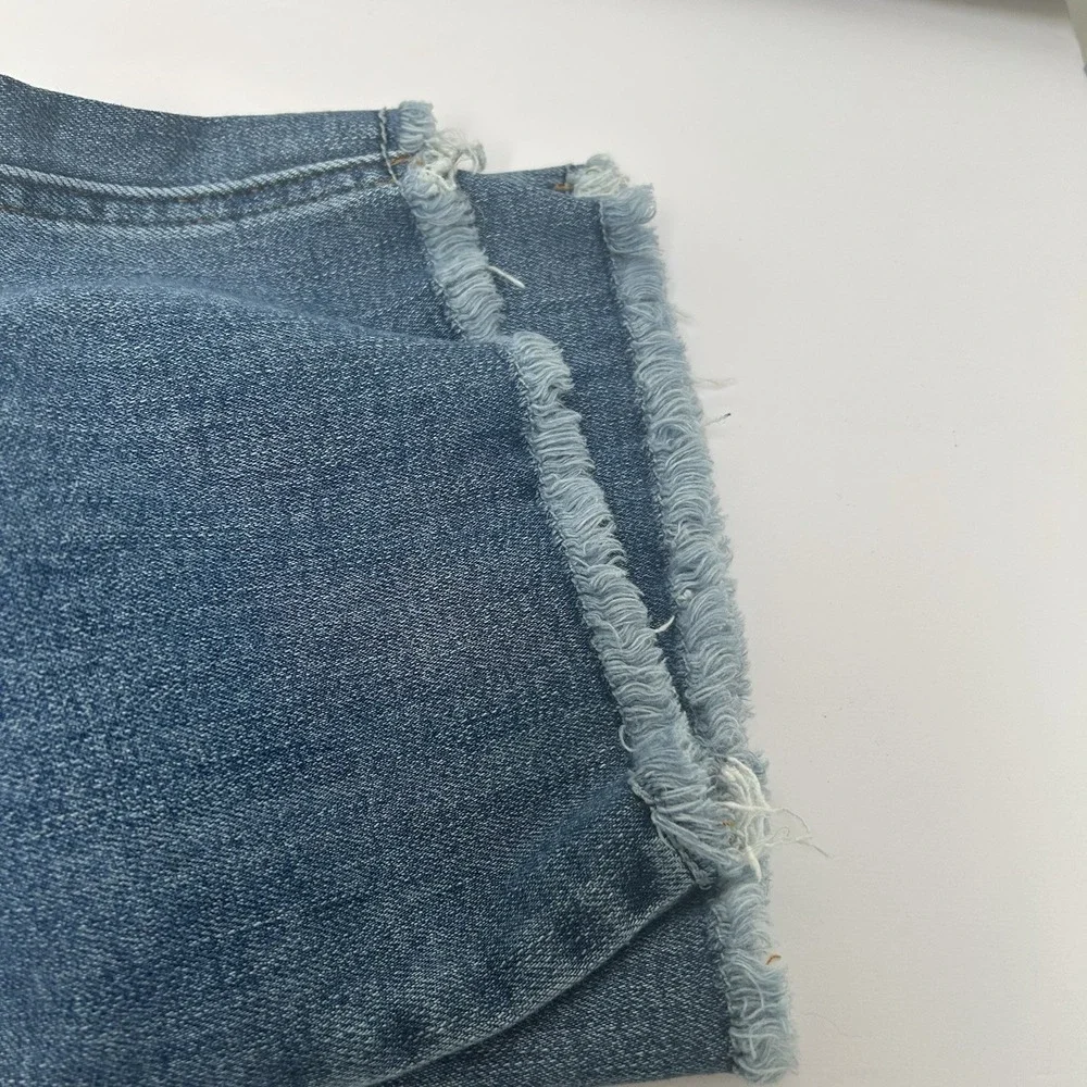 Judy Blue Hi-Rise Boot Cut Destroyed Jeans Size 11/30 Style #82542 Fray Hem‎